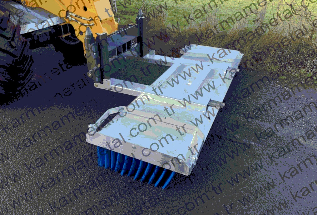 forklift-traktor-telehandler-transpalet-catali-supurge-atasmani-endustriyel-hidrolik-motorlu-doner-fabrika-yol-ahir-bahce-talas-hurda-cakil-tas-kaya-kum-cop-toz-supurme-temizleme-fircasi (4) forklift-traktor-telehandler-transpalet-catali-supurge-atasmani-endustriyel-hidrolik-motorlu-doner-fabrika-yol-ahir-bahce-talas-hurda-cakil-tas-kaya-kum-cop-toz-supurme-temizleme-temizlik-fircasi